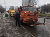 Выполнены работы по 2-х кратной промывке водой улично-дорожной сети и тротуаров.