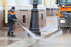 Уборка проезжей части в летний период